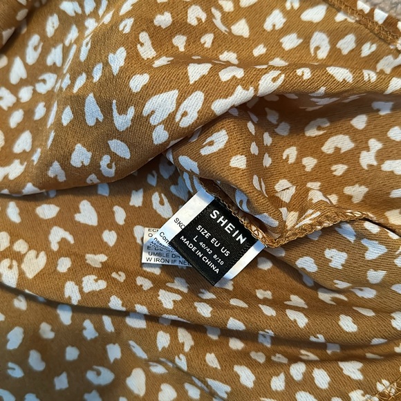 Women’s shirt bundle size large - Picture 6 of 7